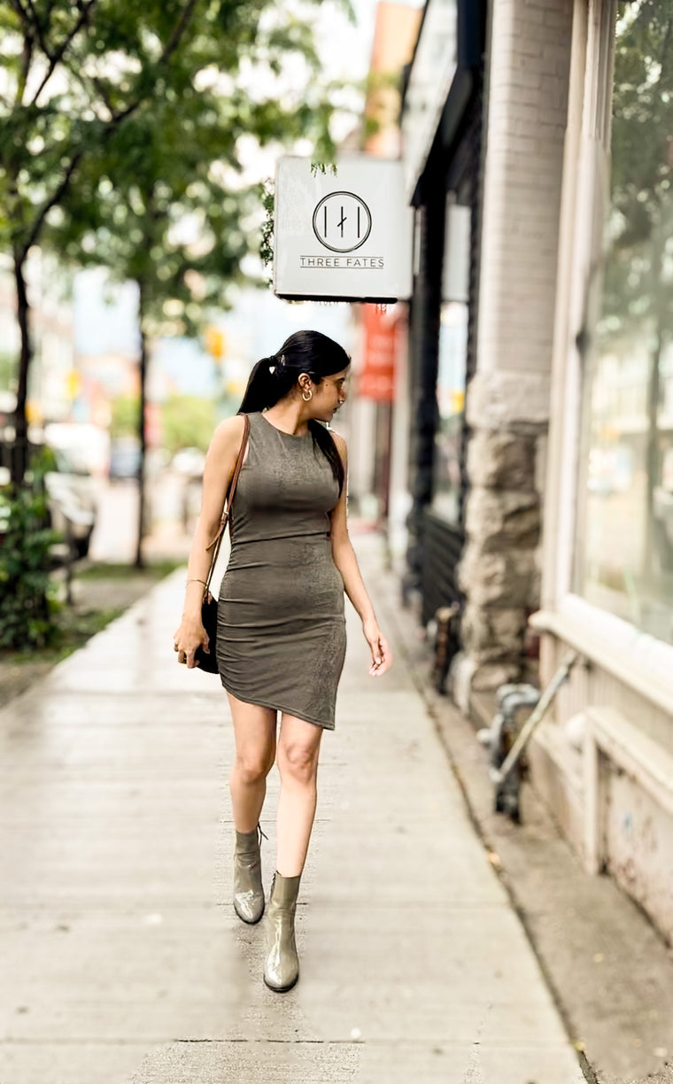 Asymmetrical fitted dress