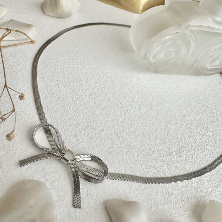 Silver Bow snake chain necklace