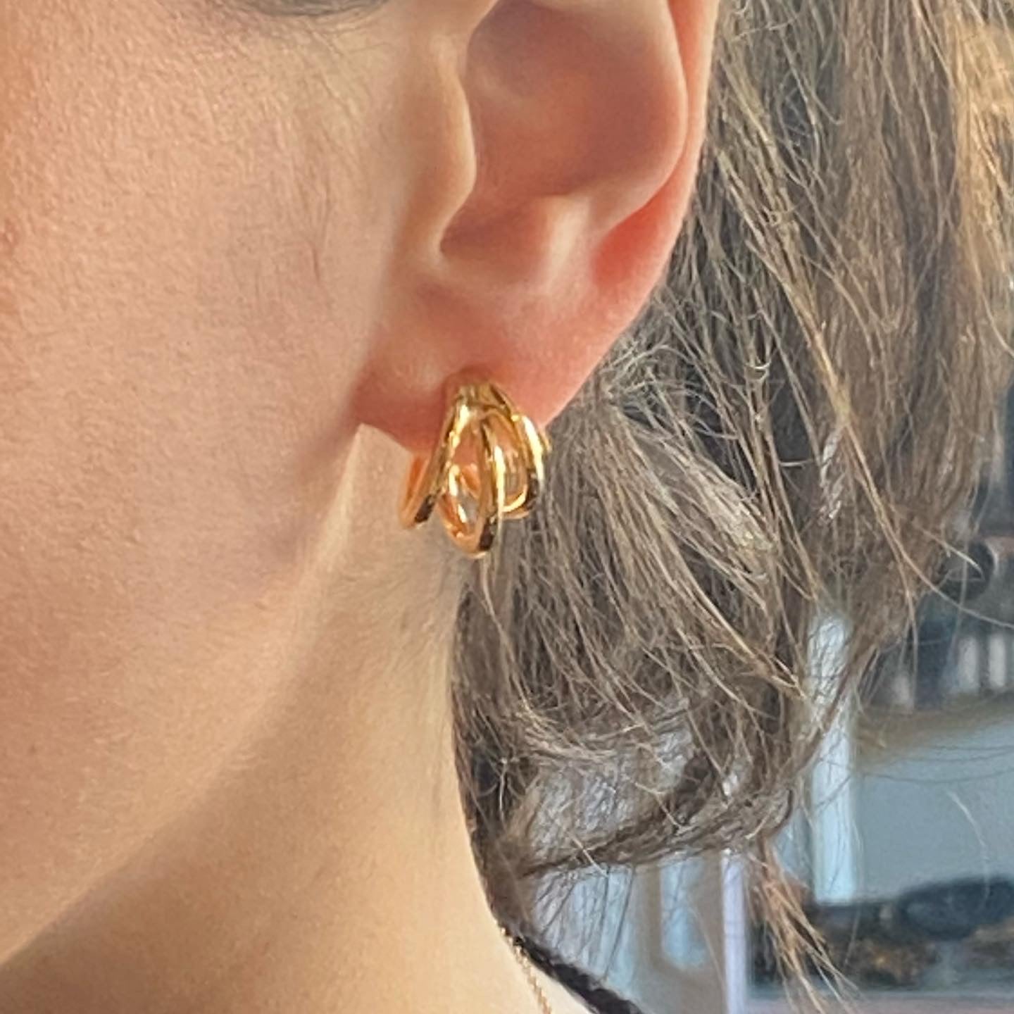 “Takon” triple hoop earrings